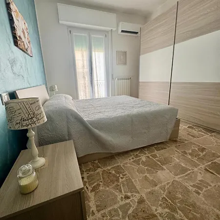 Apartment King House